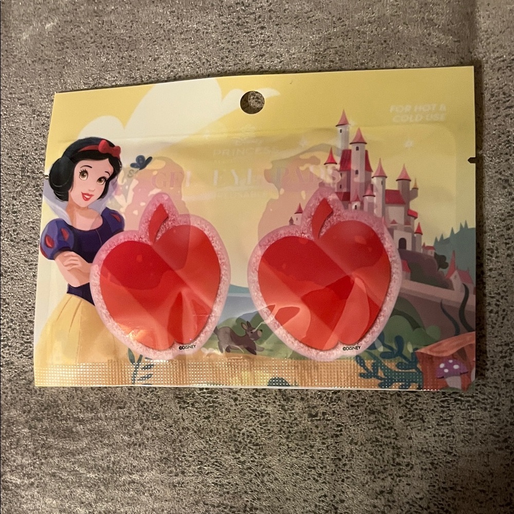 NIP Disney Cinderella Red Apple Gel Eye Masks